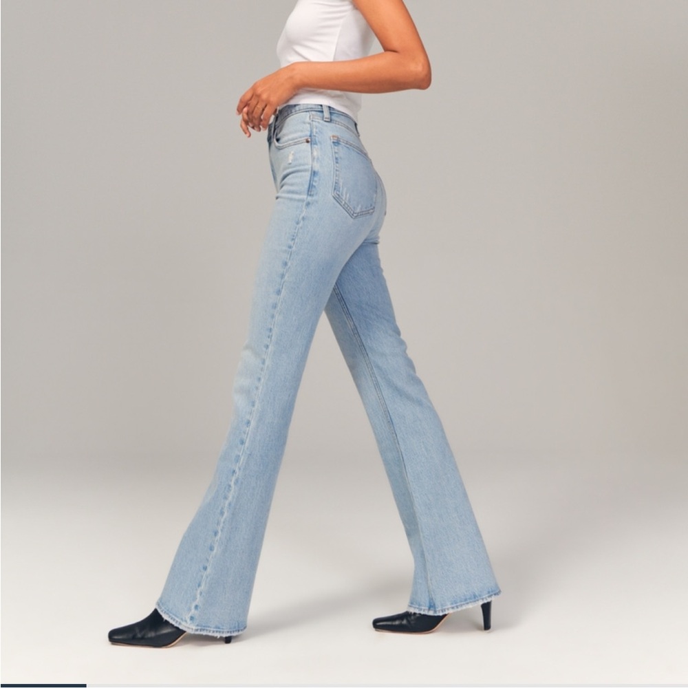 Dark wash Fit & Flare Abercrombie & Fitch Denim Blue Jeans (light wash in photo)